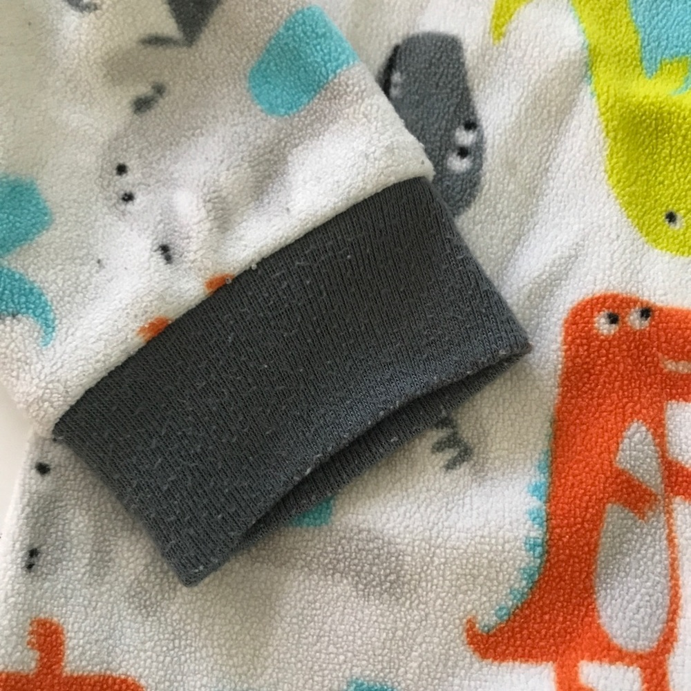 🎉SOLD🎉Carters dinosaur Fleece Footed Pajamas - Picture 4 of 5