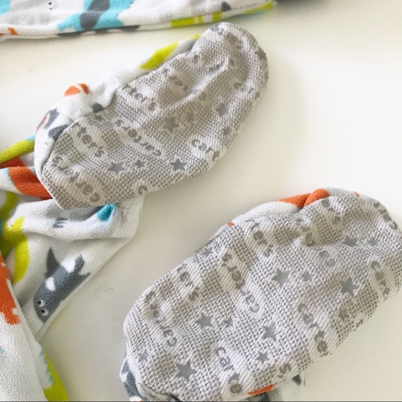 🎉SOLD🎉Carters dinosaur Fleece Footed Pajamas - Picture 5 of 5