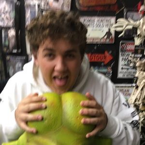 Meet your Posher, Ashton