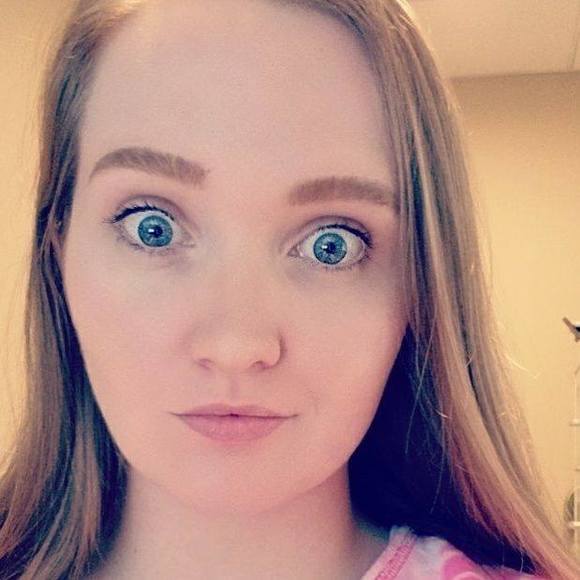 Meet your Posher, Aubrey - Picture 1 of 1