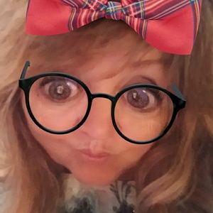 Meet your Posher, Freda