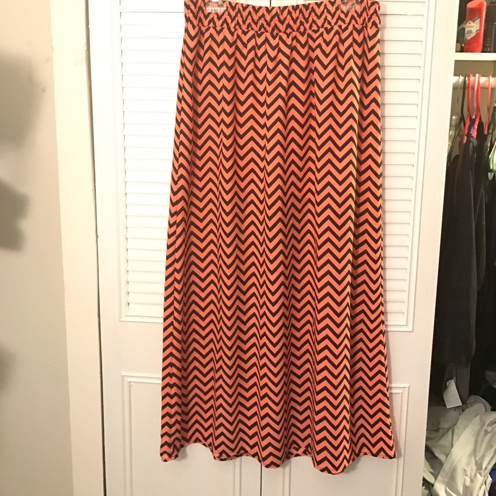 Cute Coral and Black Skirt!