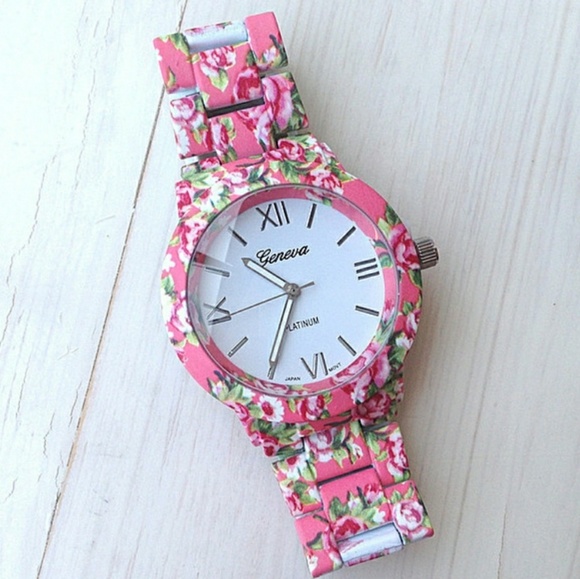 ⬇️ Floral blossom watch - Picture 4 of 8