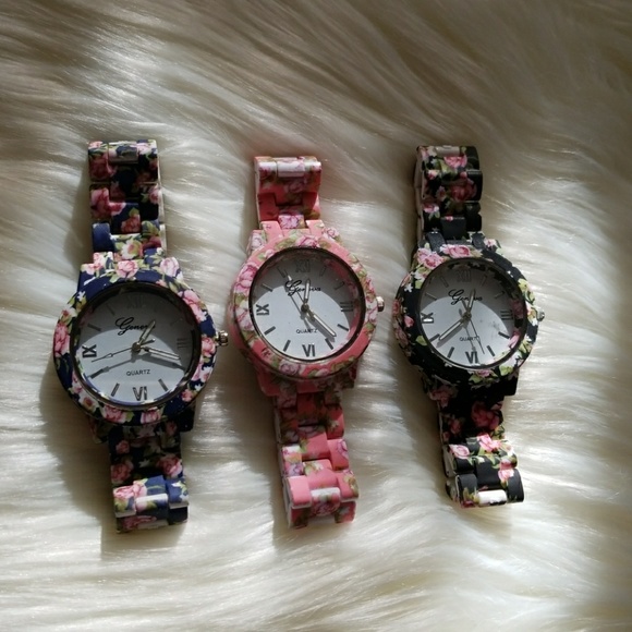 ⬇️ Floral blossom watch - Picture 6 of 8