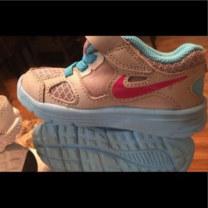 Toddler Nike size 6c