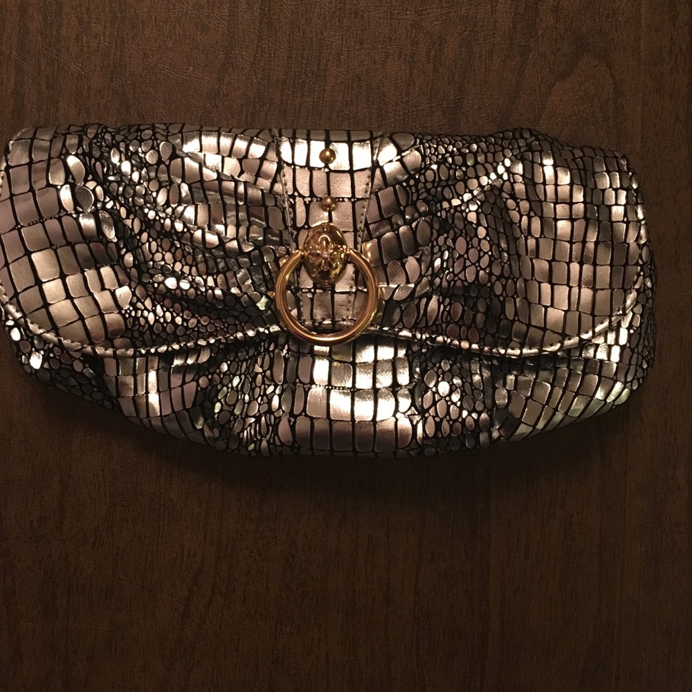 Silver Clutch