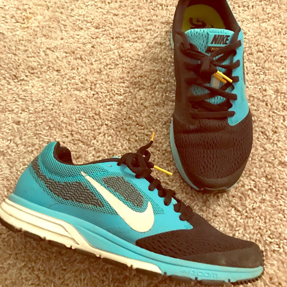 🌈SOLD🌈 NIKE Zoom Fly 2 Size 7