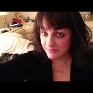 Meet your Posher, Justine