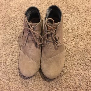 Toms Desert Wedge Bootie