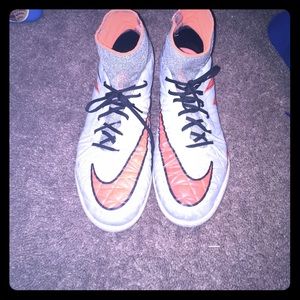 Nike hyper venom indoor soccer shoes
