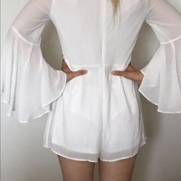 Beautiful rose patch romper medium - Picture 3 of 4