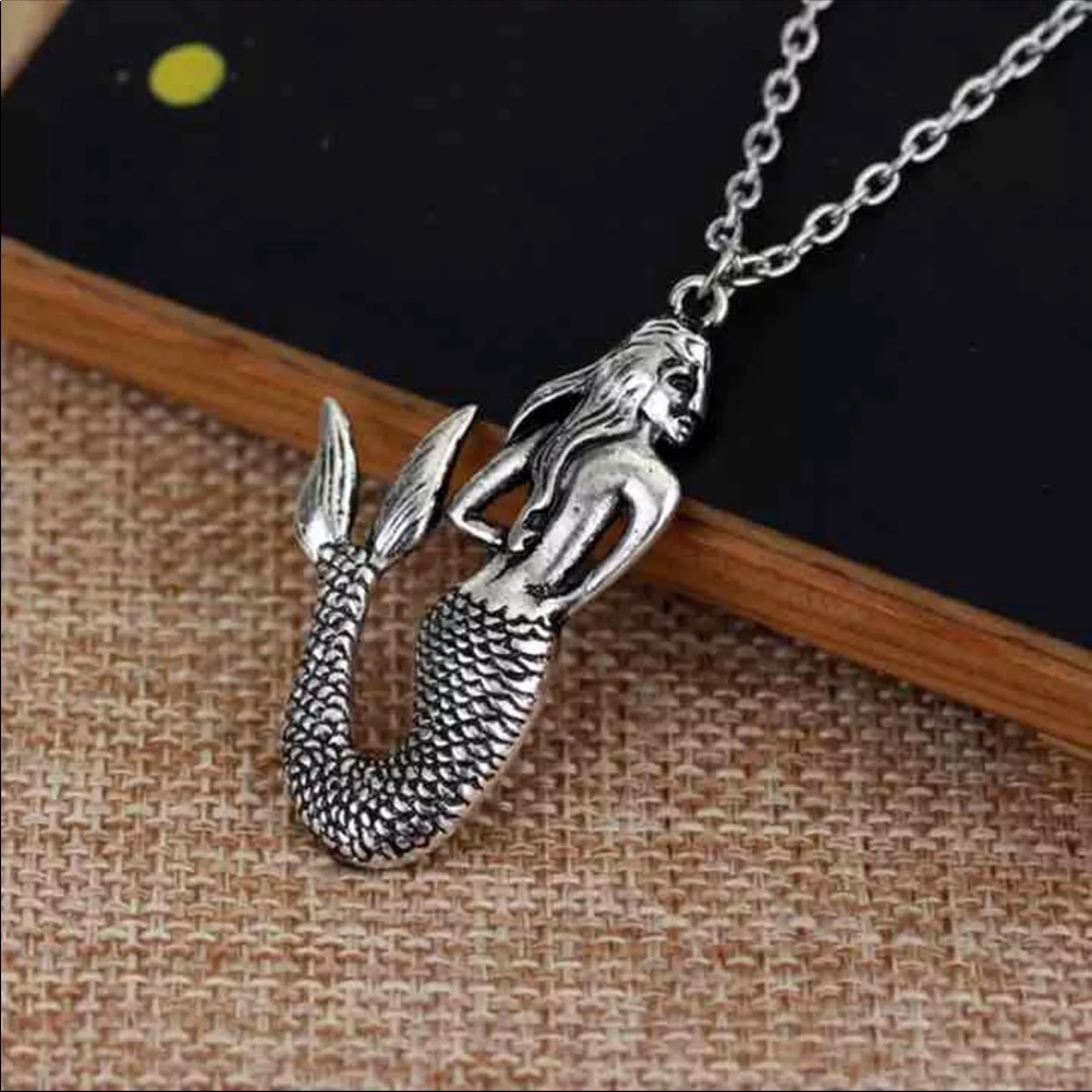 Mermaid necklace