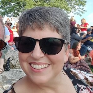 Meet your Posher, Tracy