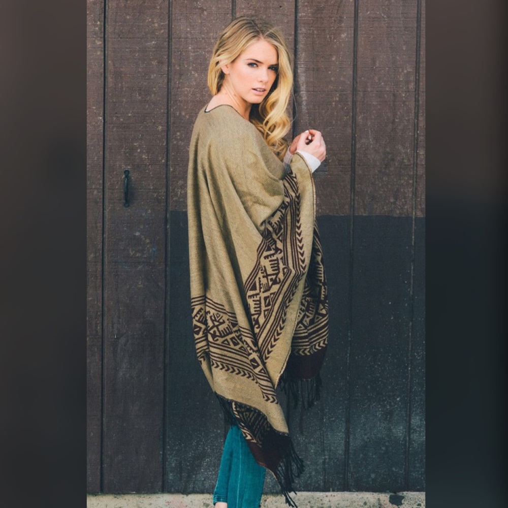 Mocha Reversible Poncho - Picture 2 of 2