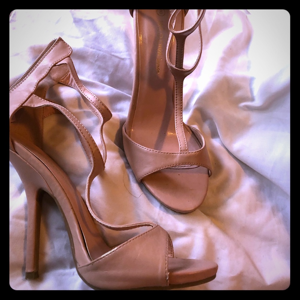 Nude strappy sandal heel