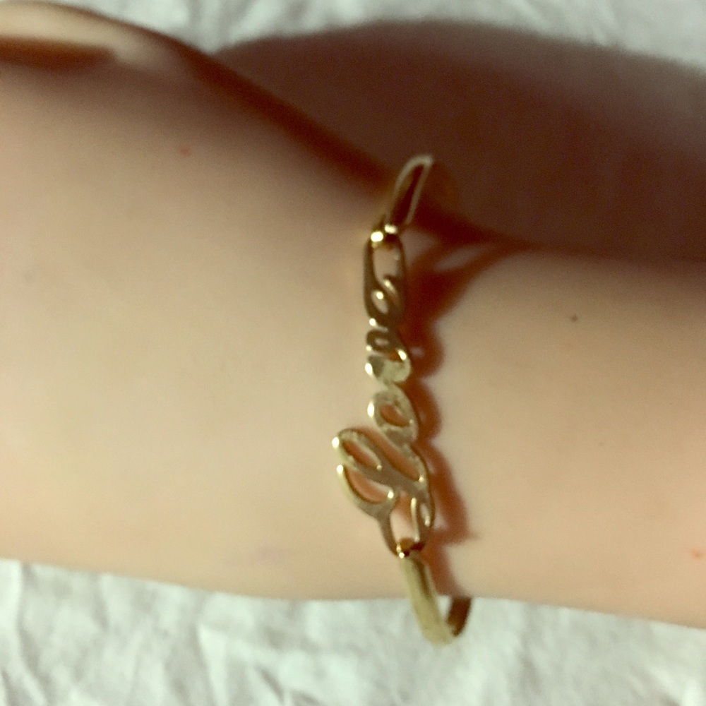 Love ❤️ rose gold bracelets/ stainless steel