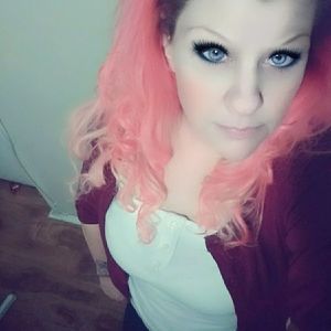 Meet your Posher, Stephani