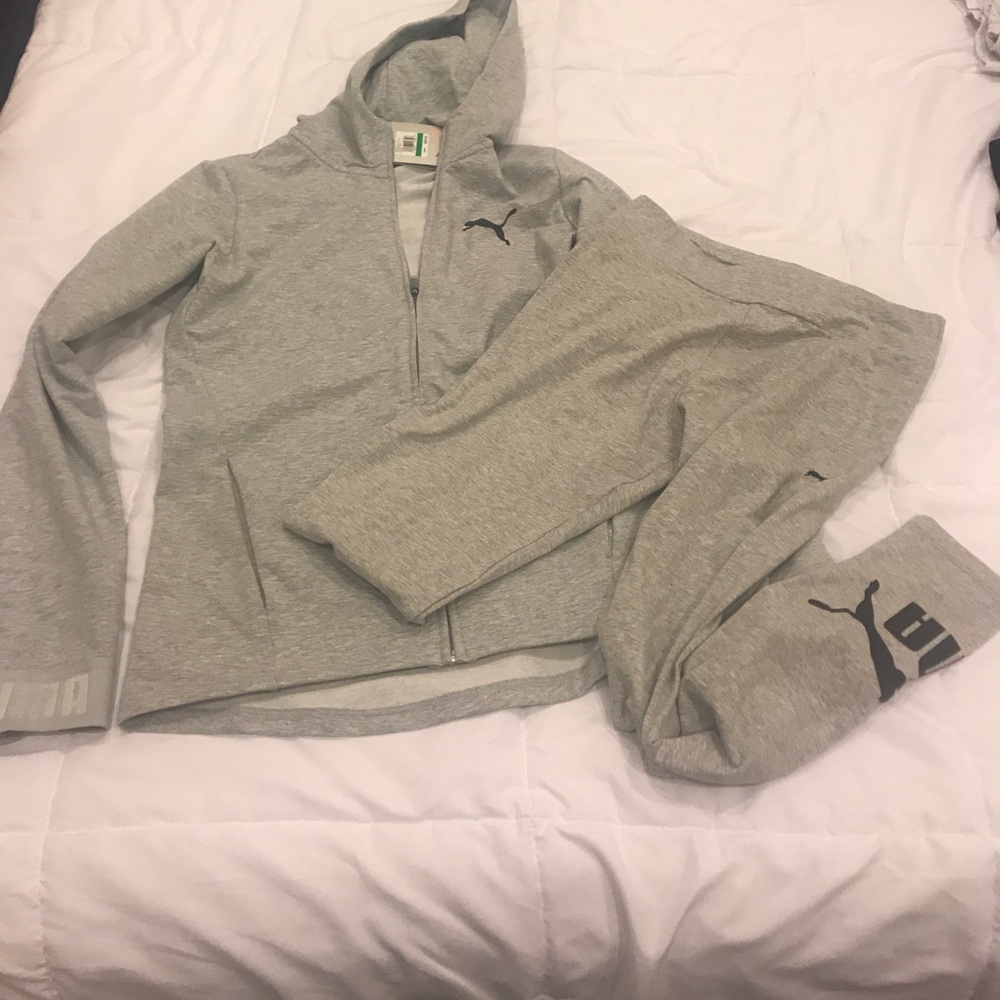 Puma Hoodie/leggings outfit