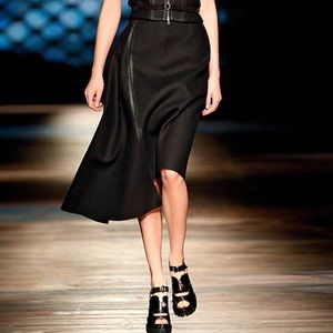 PRADA BLACK SKIRT