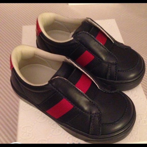 Boys Gucci sneakers