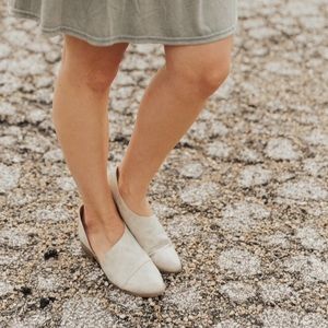 Qupid side cut out flats