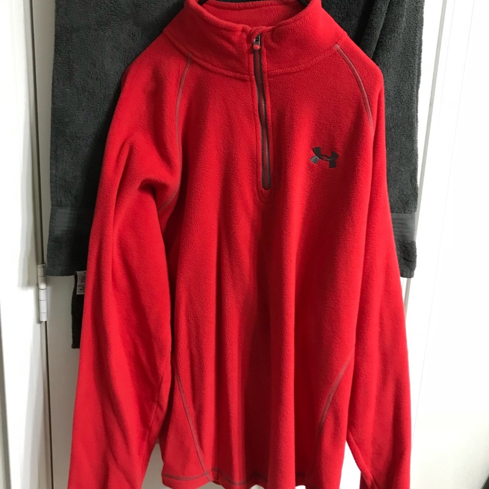 Under armor fleece red pull over