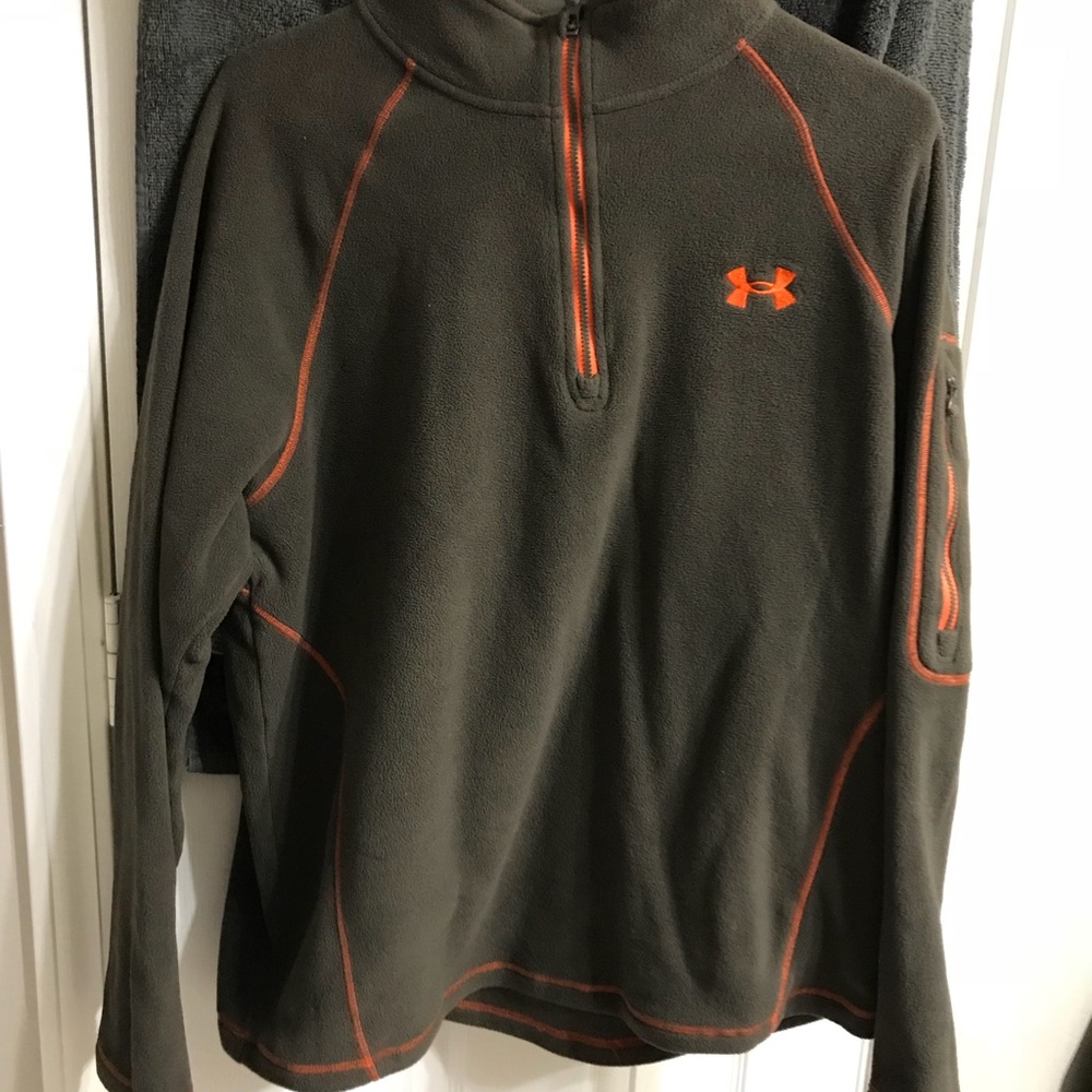 Under armor fleece pull over
