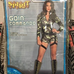 Woman's camo costume for Halloween!