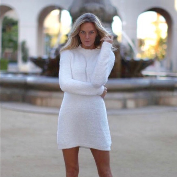 ✨SADIE & SAGE | Fuzzy Tunic Sweater✨ - Picture 2 of 4