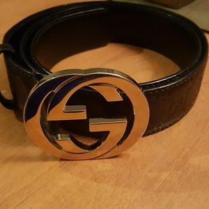 Gucci black leather belt