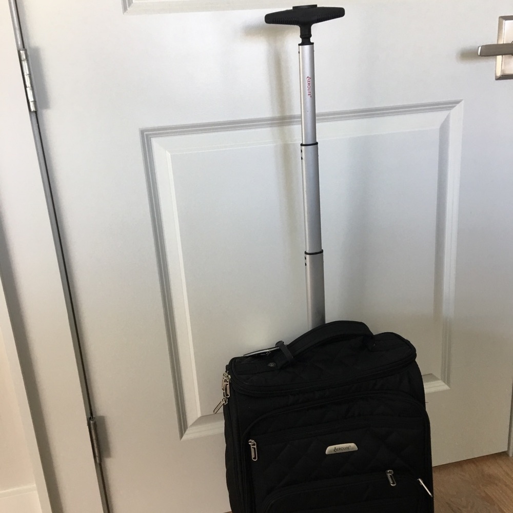 AEROLITE UNDER  PLANE  SEAT WHEELED CARRY ON