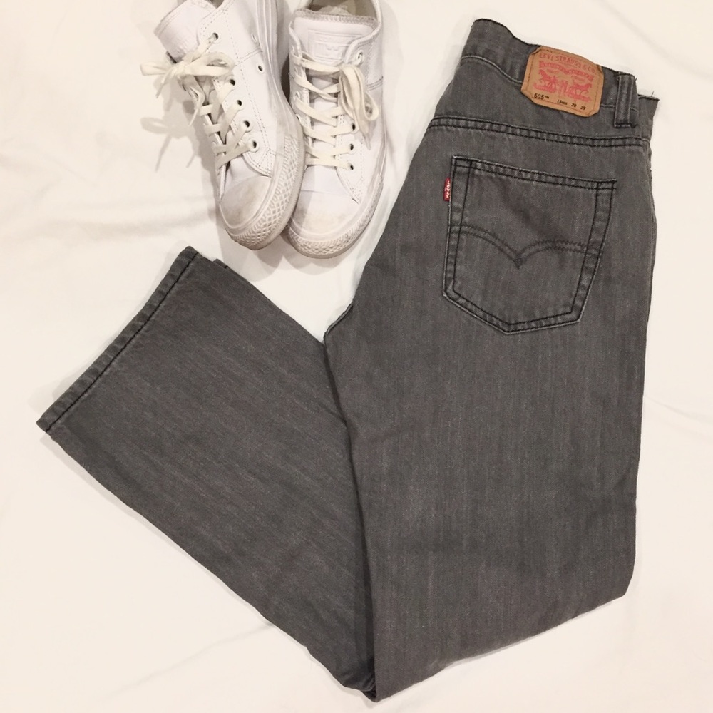 Levi’s 505 Mid rise straight classic Mom jeans