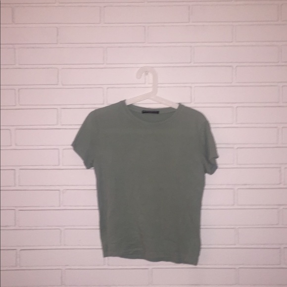 Green T-shirt - Picture 1 of 1