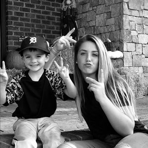 Meet your Posher, Shelby