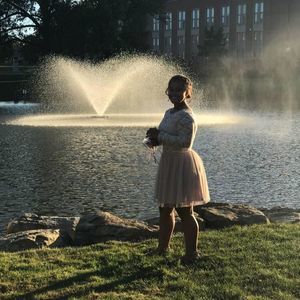 Meet your Posher, Azavianna