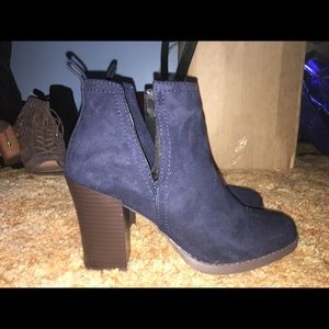 Brand new Navy blue booties
