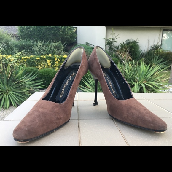 Chanel designer Karl Lagerfeld Brown Suede Shoes - Picture 4 of 5