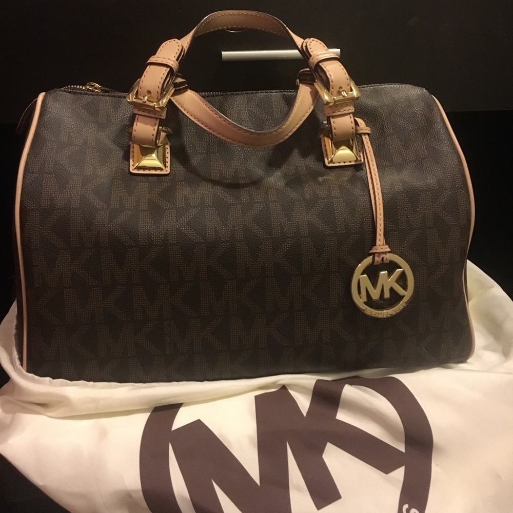 Michael kors satchel