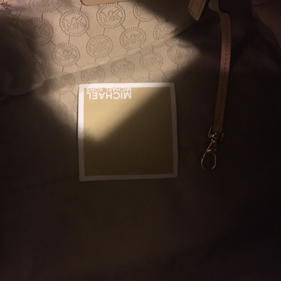 Michael kors satchel