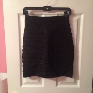 Express Black W/ Snake Skin Print Skirt -Size 00!