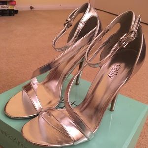 Brand new Cathy Jean silver pumps