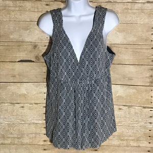 Michael Kors sleeveless blouse Size Large