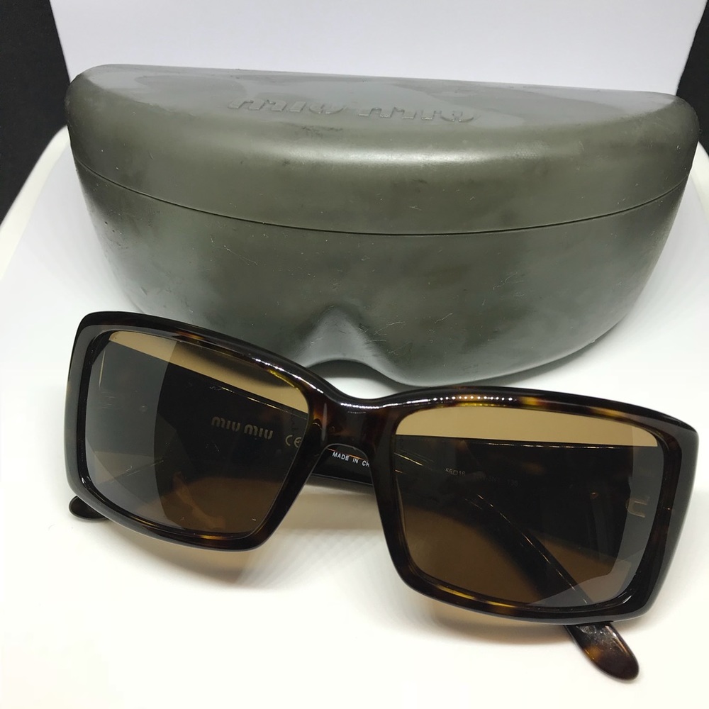 Miu Miu Sunglasses (SM07G 7GY-3N1)