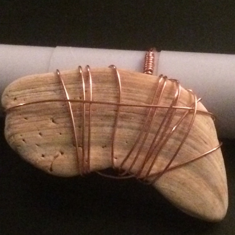 Seashell Wire Wrapped statement Ring (Size 7) - Picture 3 of 6