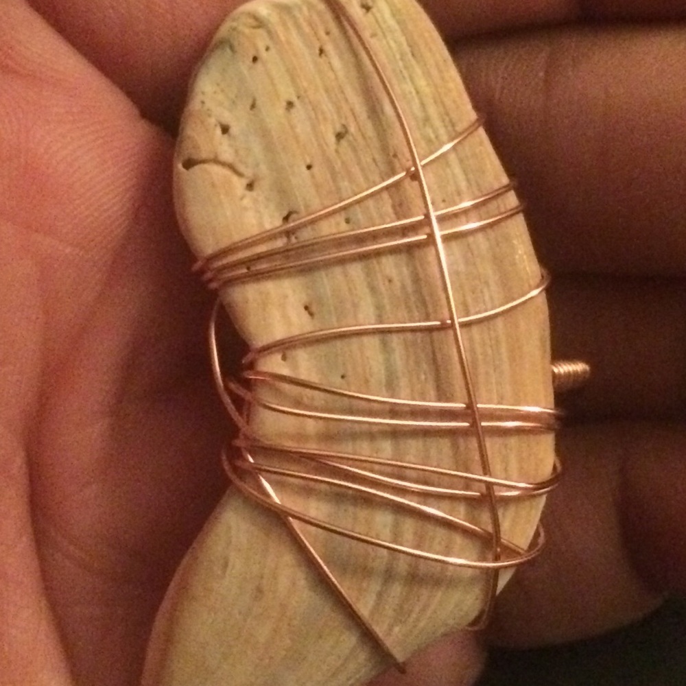 Seashell Wire Wrapped statement Ring (Size 7) - Picture 5 of 6