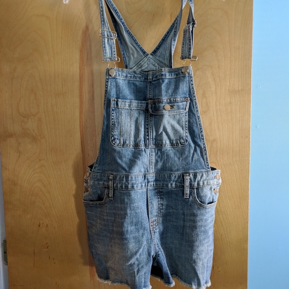 Mossimo Supply Co. Denim - Jean short overalls size M