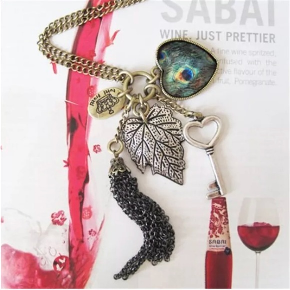 Necklace - Picture 2 of 3