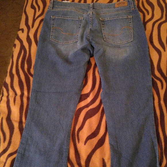 Levi's 💕👖👖💕 - Picture 2 of 3