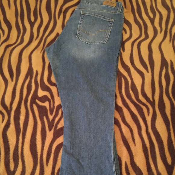 Levi's 💕👖👖💕 - Picture 3 of 3