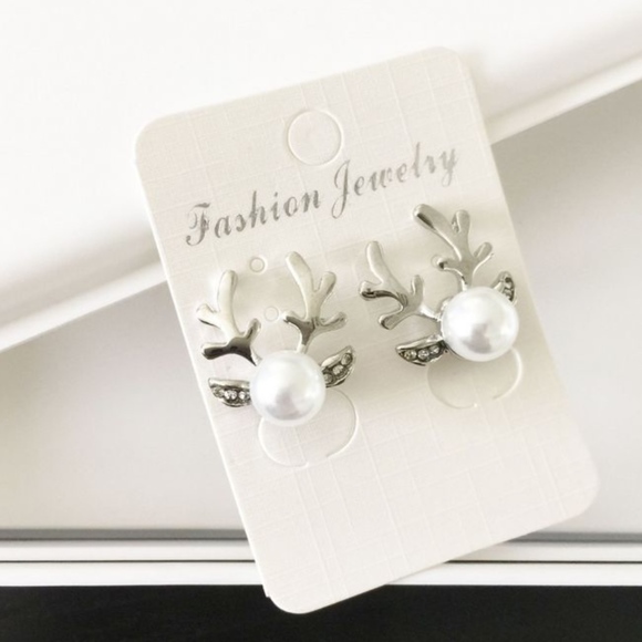 Reindeer Antler Pearl Stud Earrings Silver - Picture 2 of 2